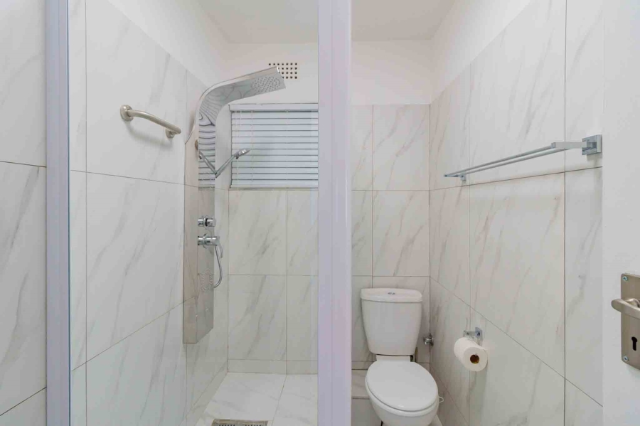 2 Bedroom Property for Sale in Woodstock Western Cape
